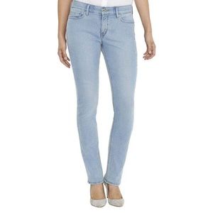 LEVI’S 525 Perfect Waist Straight Leg Jeans